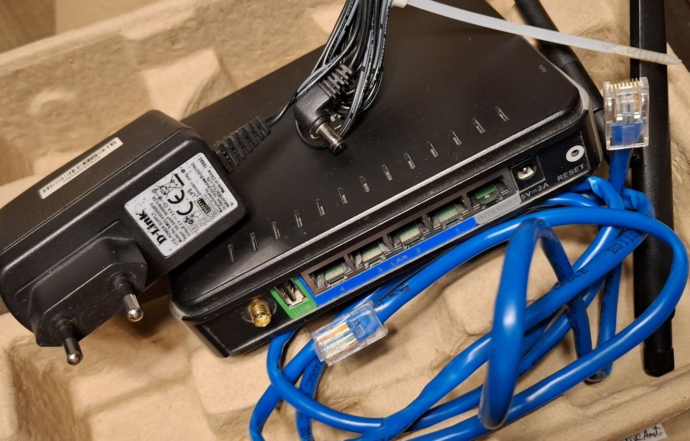Маршрутизатор D-Link DIR-320 HW Ver. 1.0