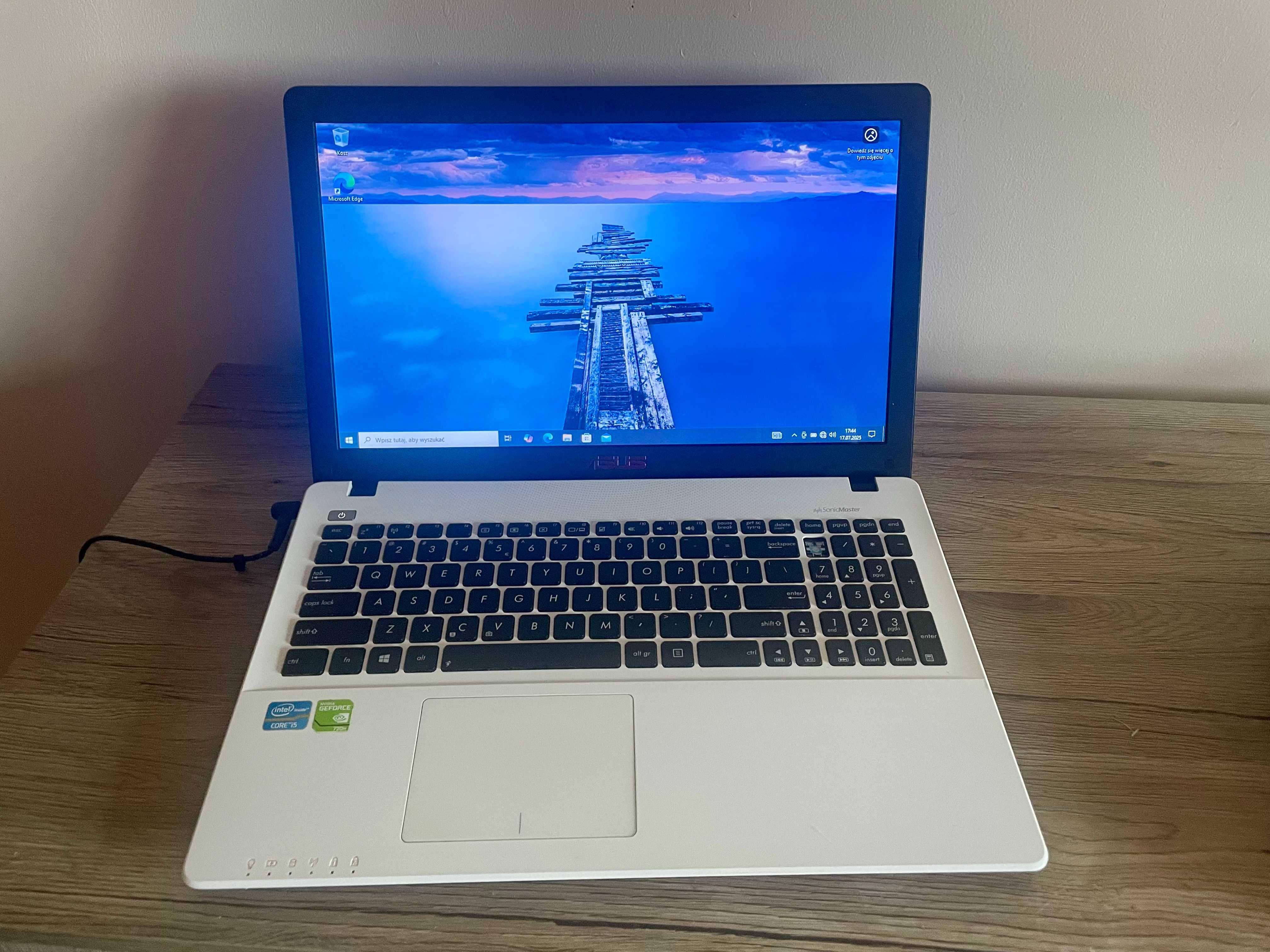 Laptop ASUS X550CC • i5 • SSD 1TB • 4GB RAM • GeForce 720M