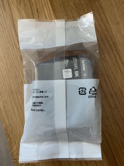 Оригінальний картридж brother lc3219xl bk (black) – новий, запечатаний