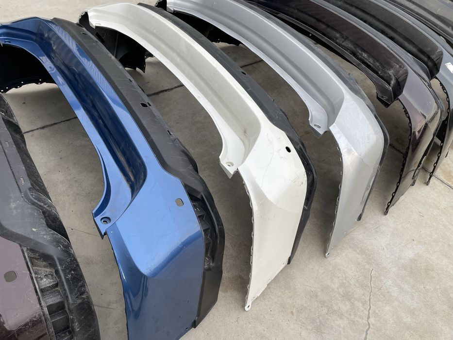 Задній бампер  Nissan X-trail T32 / Nissan Rogue