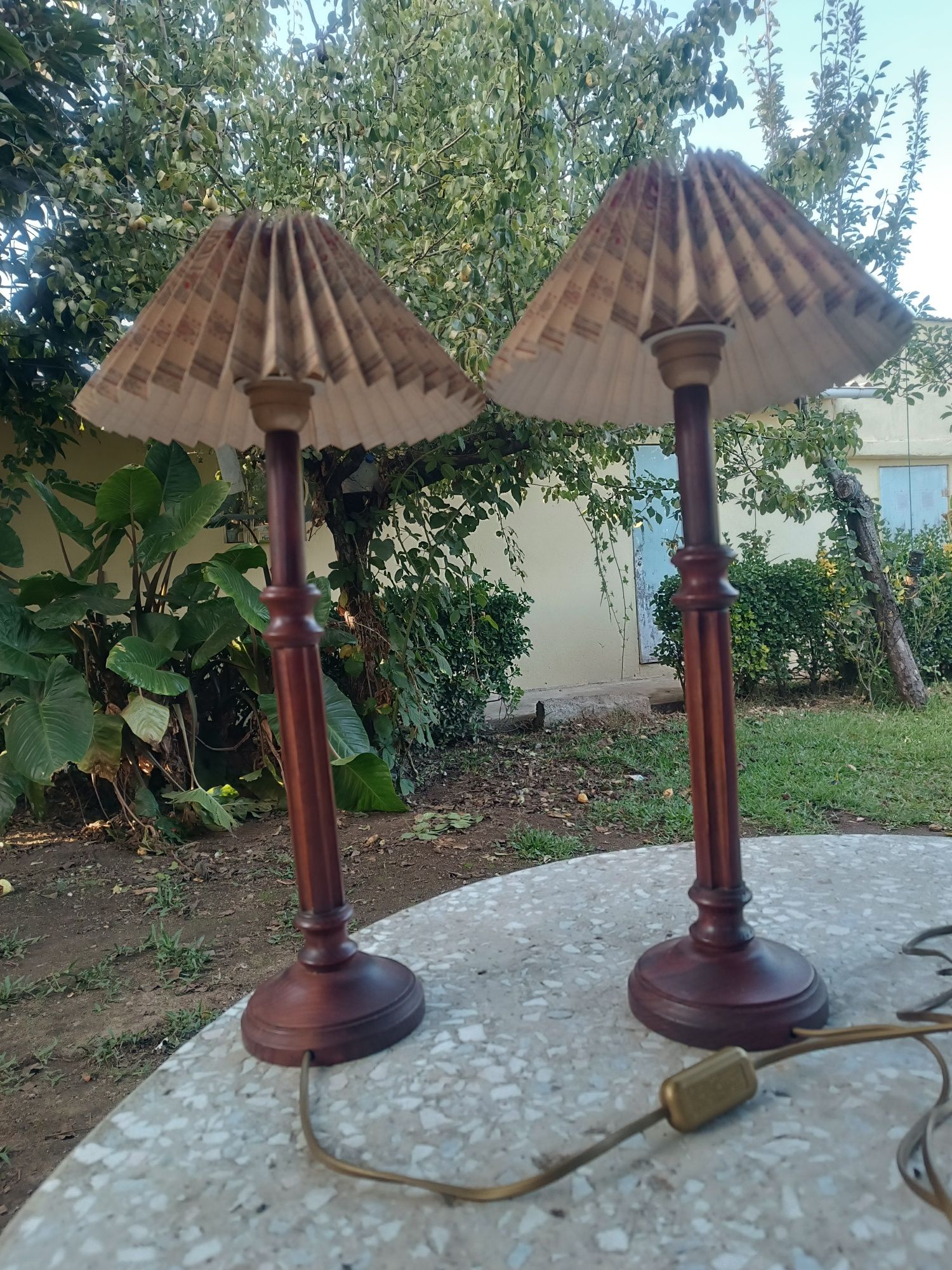 2 candeeiros de mesinha, vintage