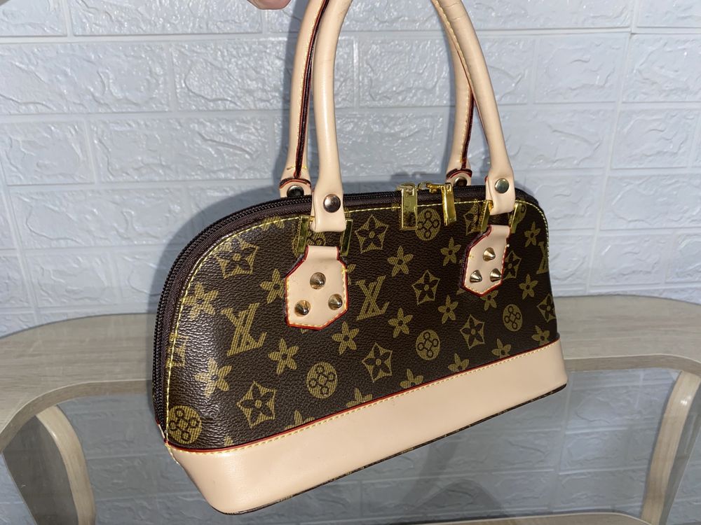 Женская сумочка Louis Vuitton в идеале