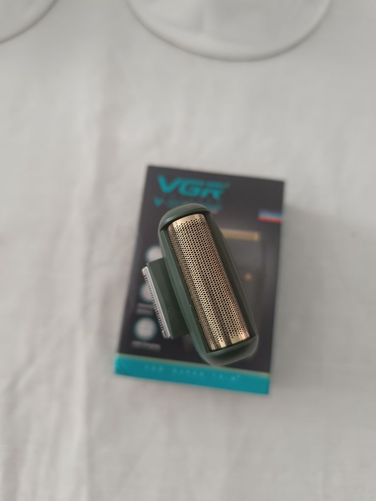 Máquina de Barbear Profissional VGR V-353