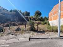 Lote de terreno com projecto