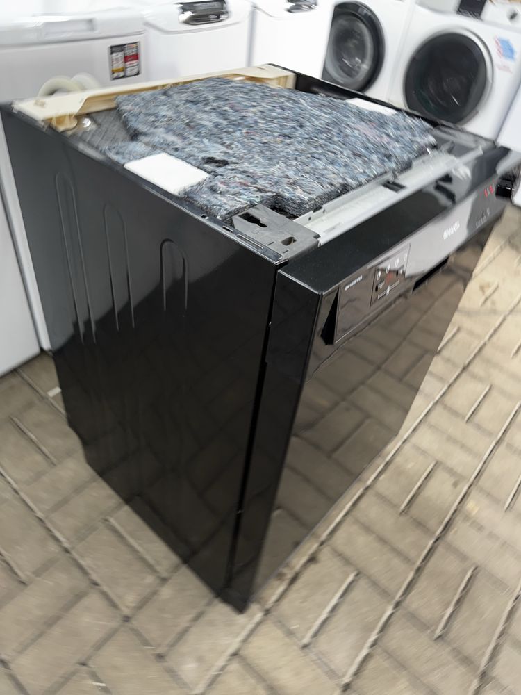 Zmywarka  Sharp  model Qw hx12f47eb A+++ czarna