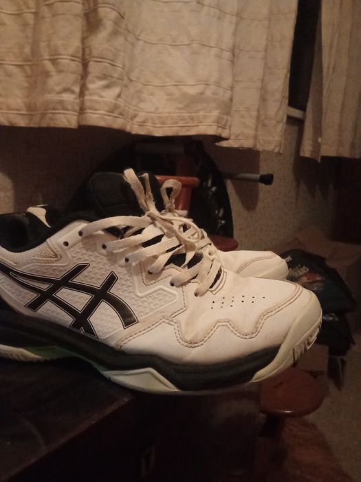 Продам асиксы гель 41-42