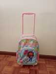 Mochila escolar com rodinhas