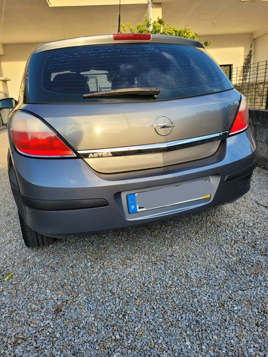Opel Astra - económico e fiável