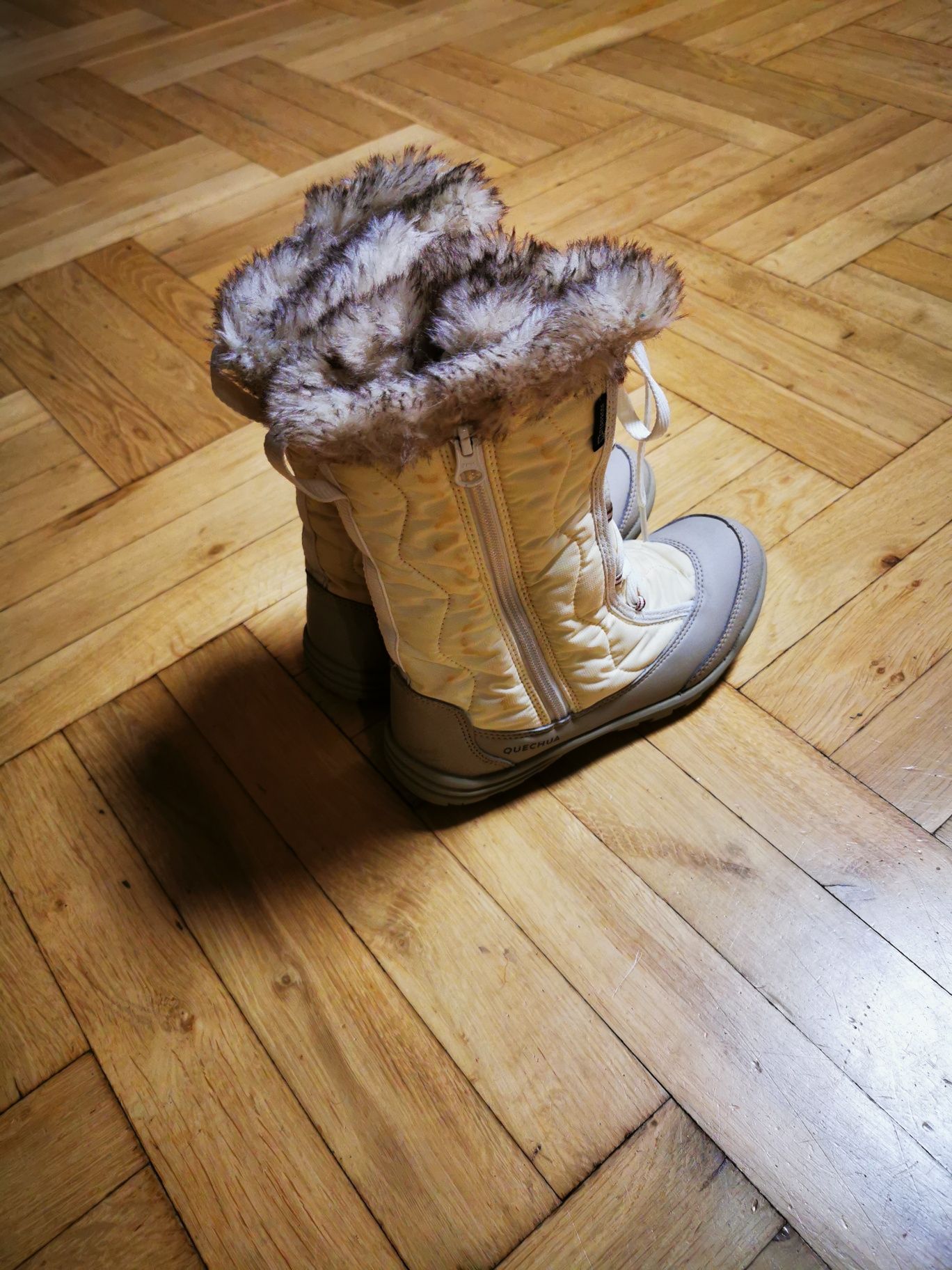 Buty zimowe dziecięce, futerko, rozmiar 35