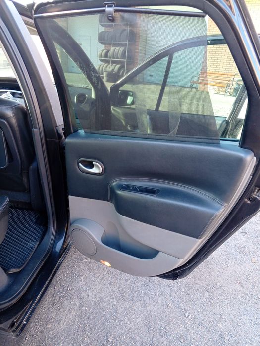 Продаю  Рено Гранд Сценік 2008 року 1.5 дизель.