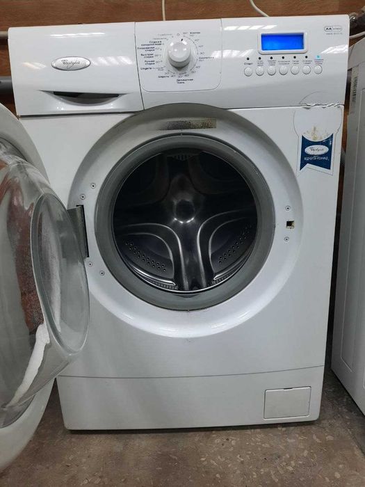 Стиральная машина суперузкая 33см Whirpool, произведено в ЕВРОСОЮЗЕ.