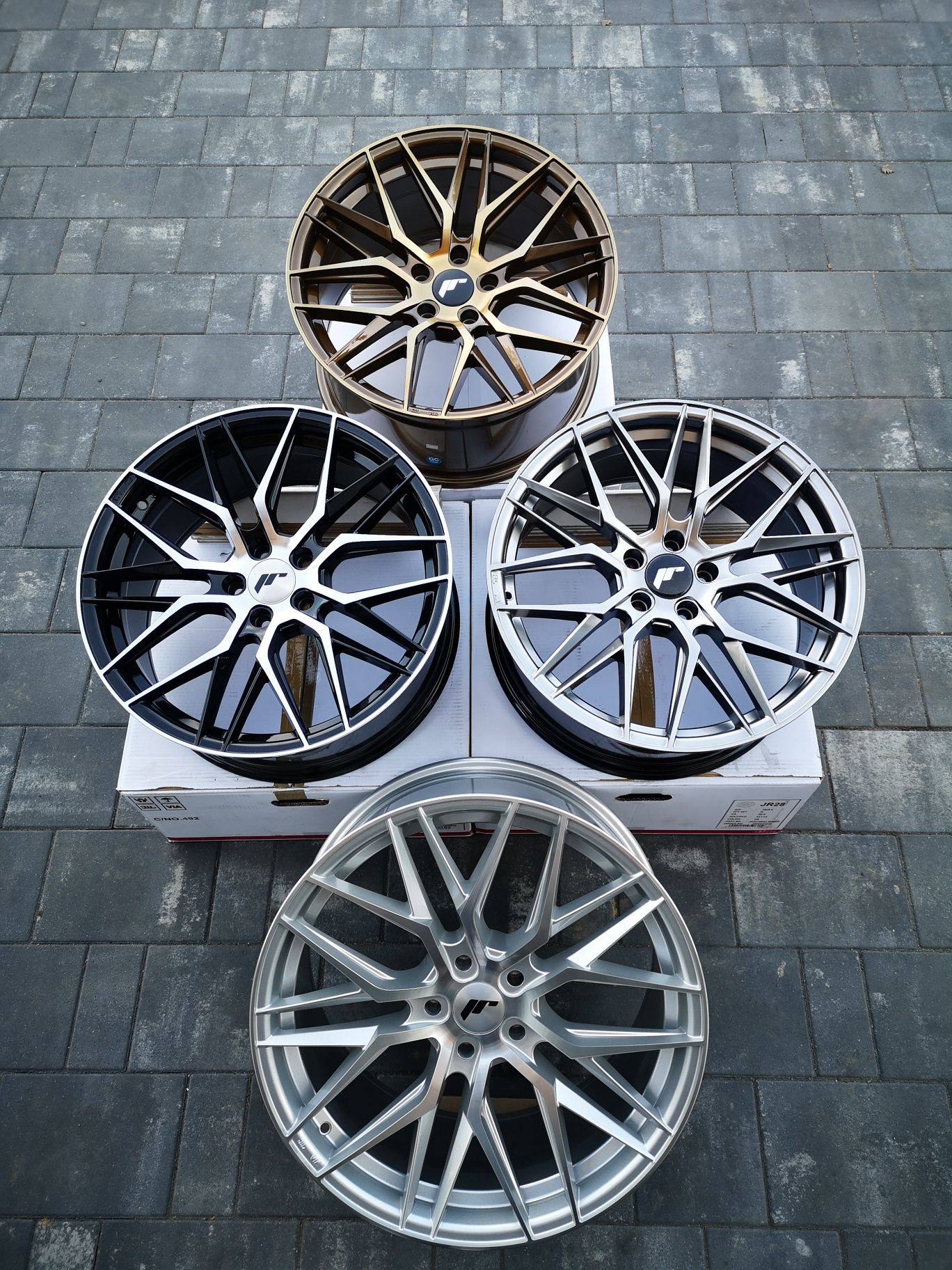 Felgi Japan Racing JR28 18" 19" 18x8,5" 18x9,5" 5x120 BMW 5 E60 xDrive