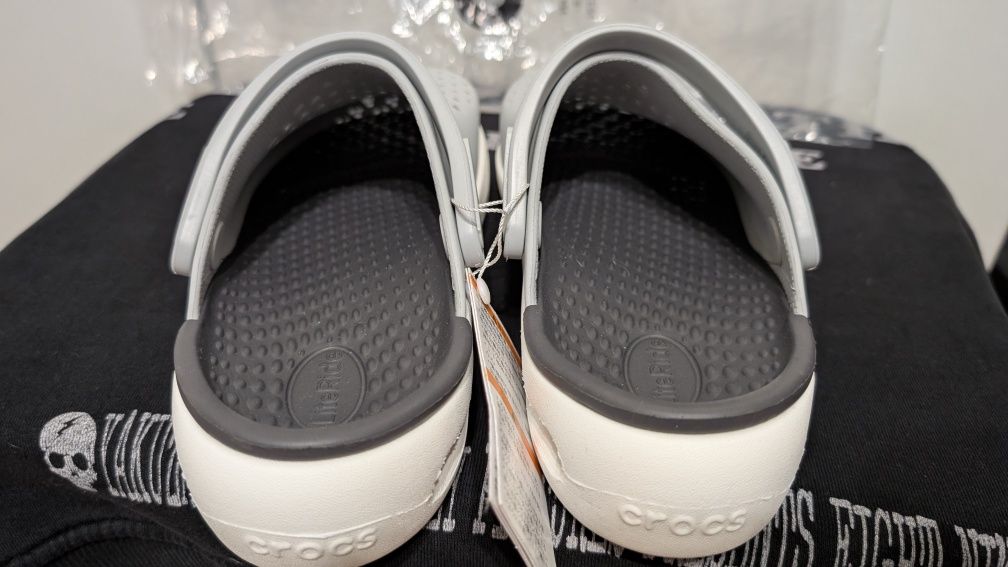 Сабо Crocs InMotion Clog Atmosphere m4/w6 36-37