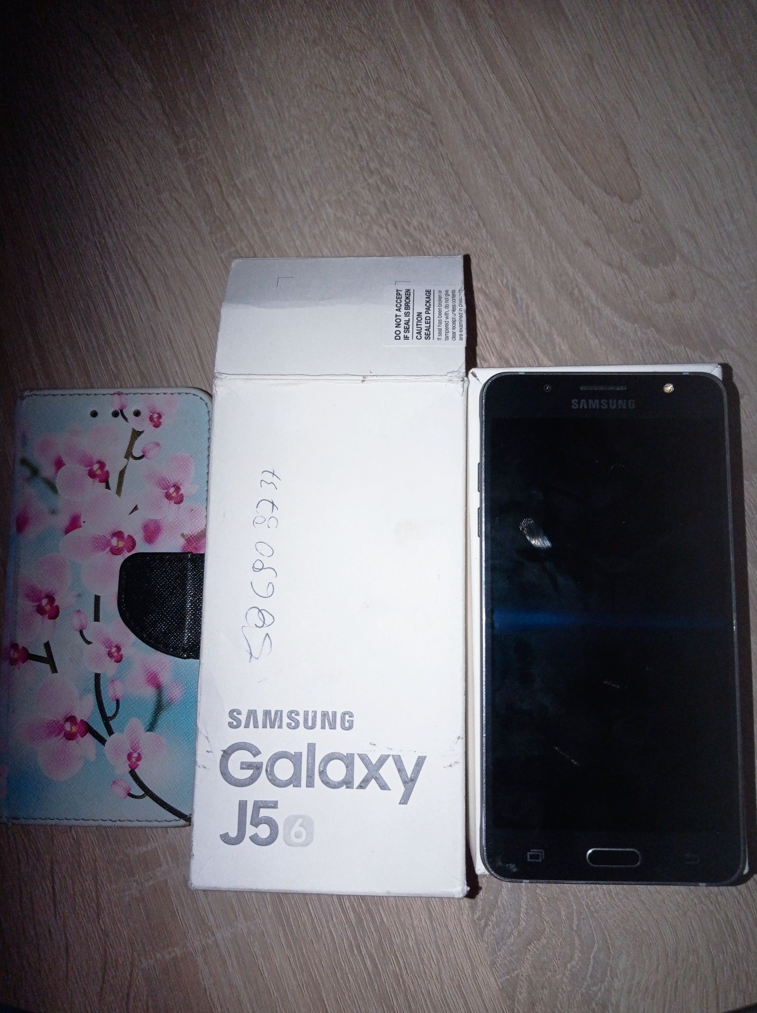 Sprzedam Samsung J5 16G