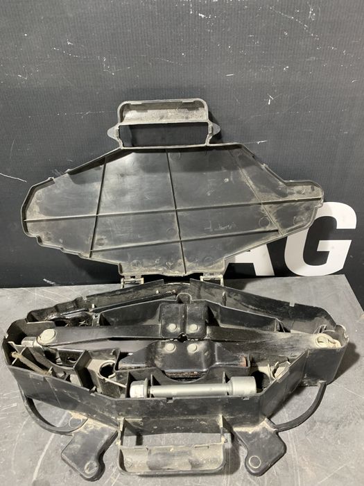 Домкрат рено трафік, комплект ключ крюк домкрат трафік, набор домкра