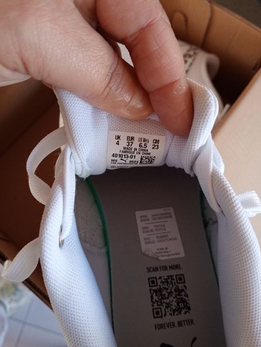 Tênis Puma vende se