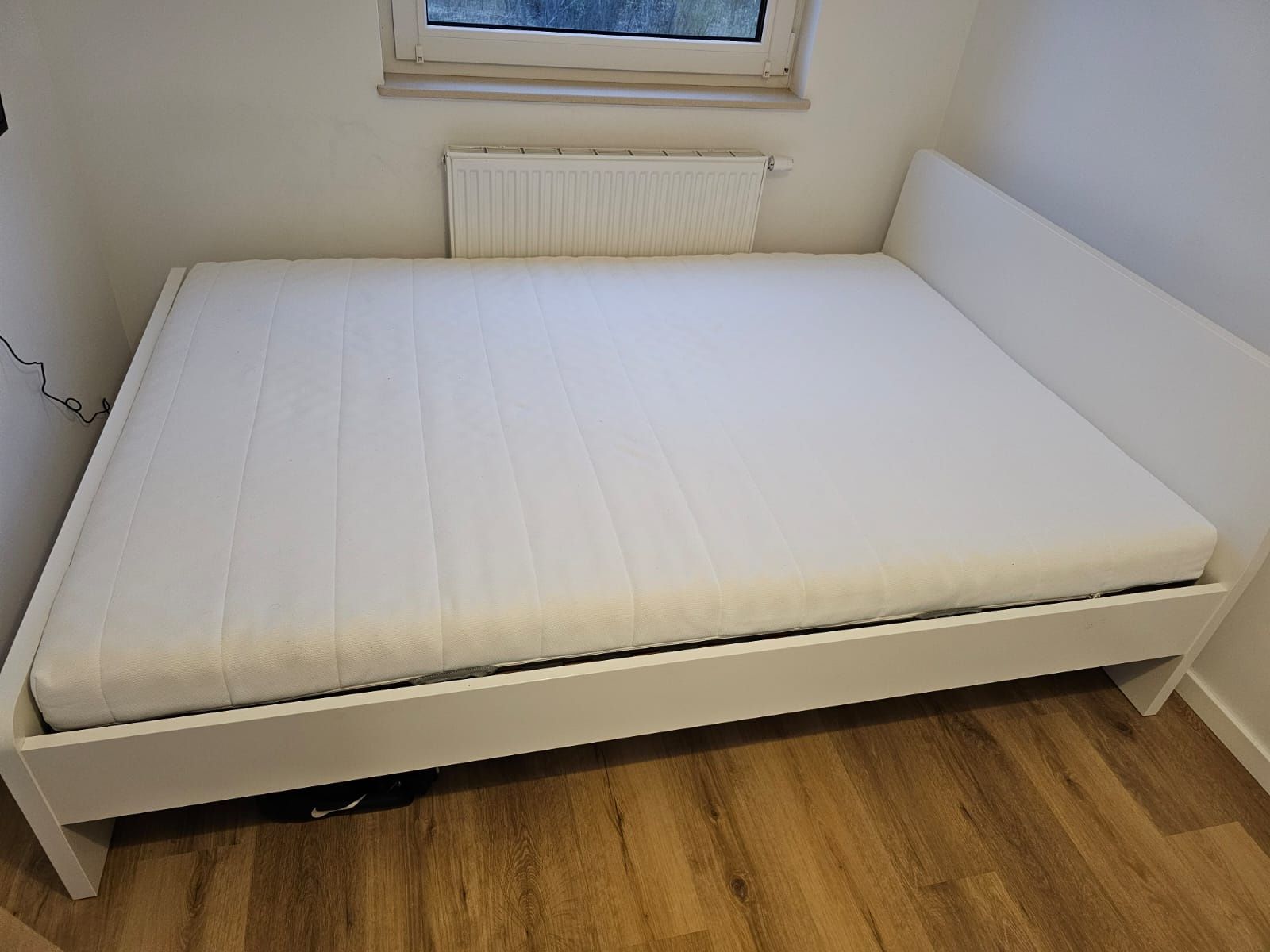 Łóżko Ikea Askvoll 140x200