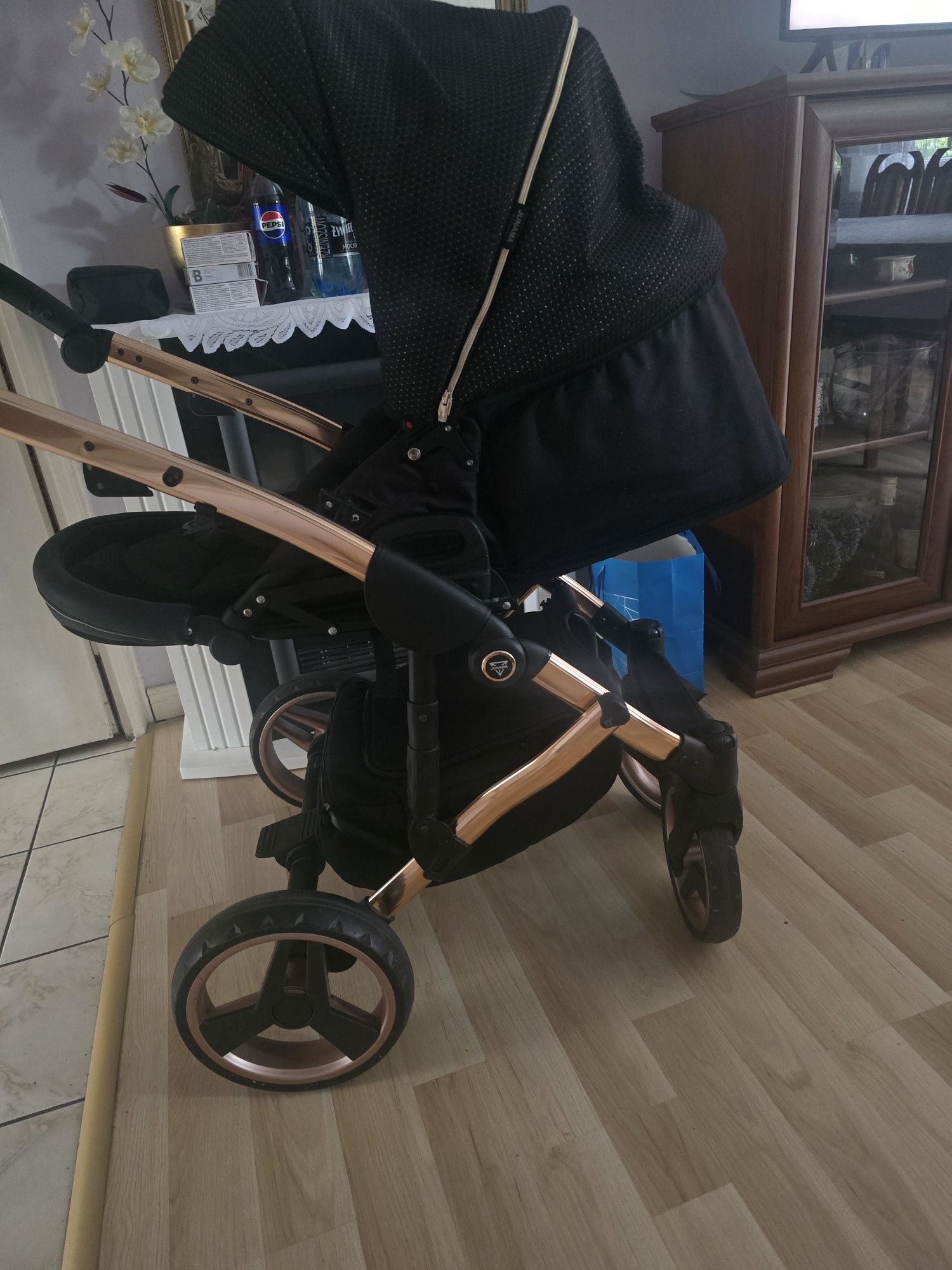 Sprzedam wózek komplet Junama 4w1