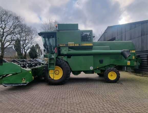 Комбайн зернозбиральний John Deere 1188 Hydro 4