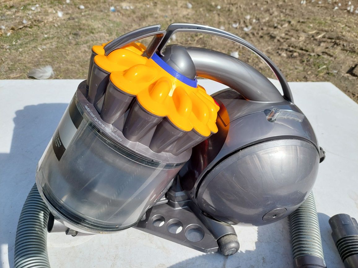 Odkurzacz dyson dc 33 c plus