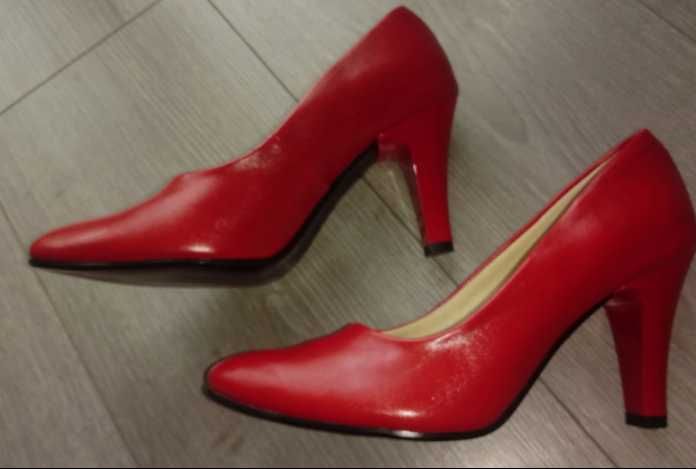Buty czułenka szpilki czerwone Casu 37 nowe