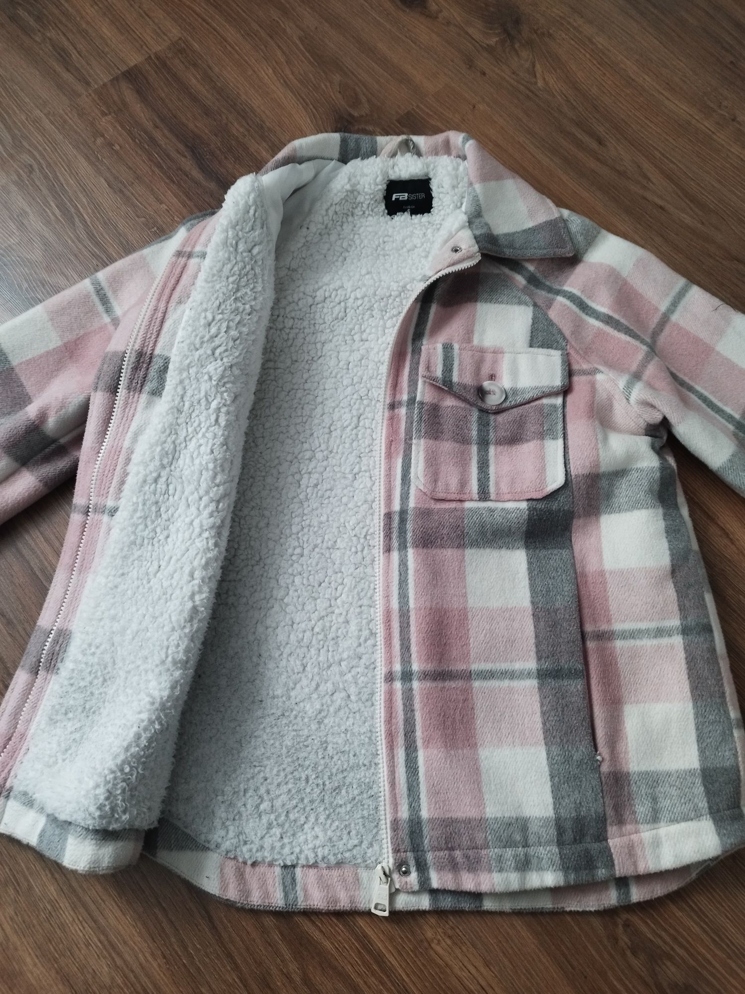 Kurtka New Yorker roz S