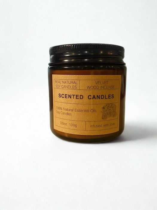 Świeczka o zapachu drzewa aksamitnego