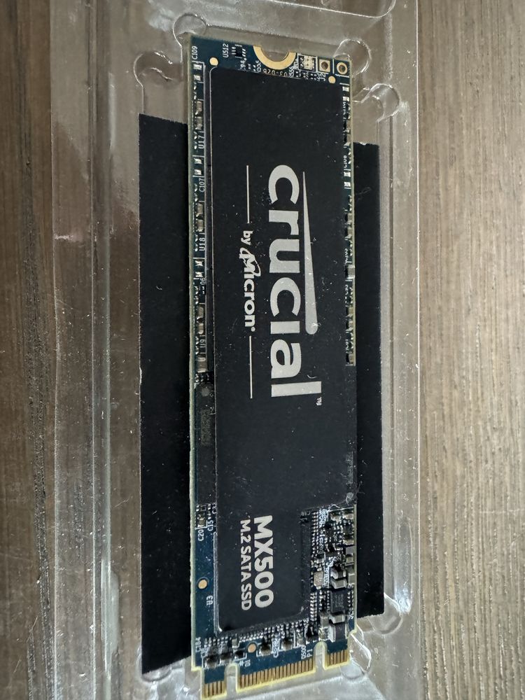 Dysk ssd Crucial mx500 500GB