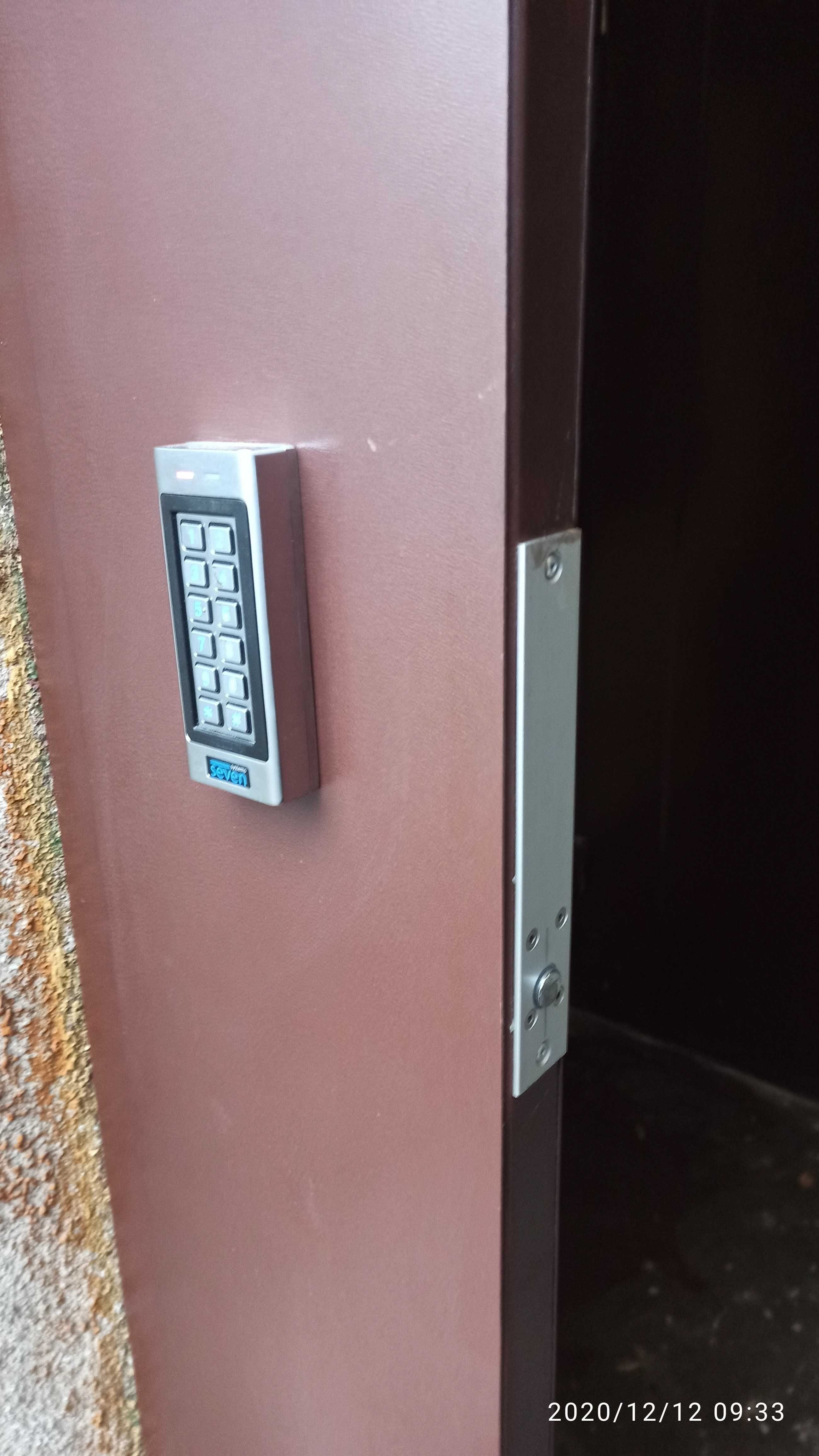 Универсальный электронный кодовый замок на дверь