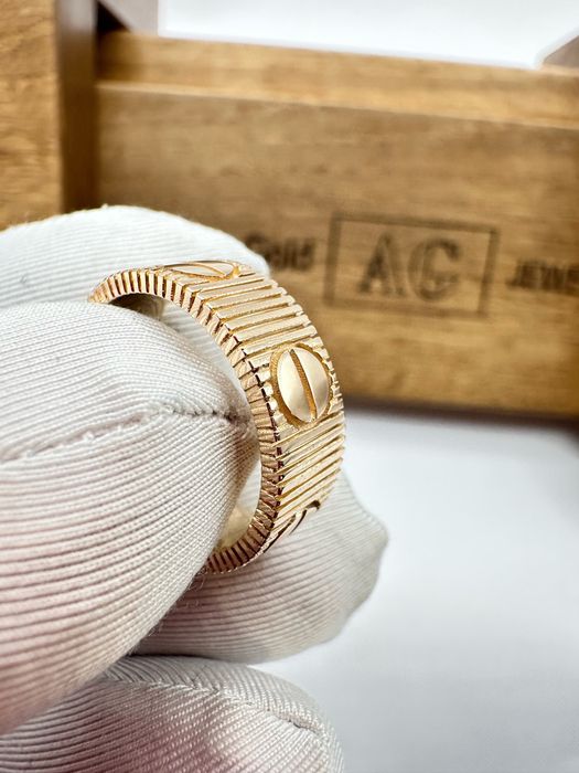 Кільце золото Cartier вага 6.5 г В НАЯВНОСТІ