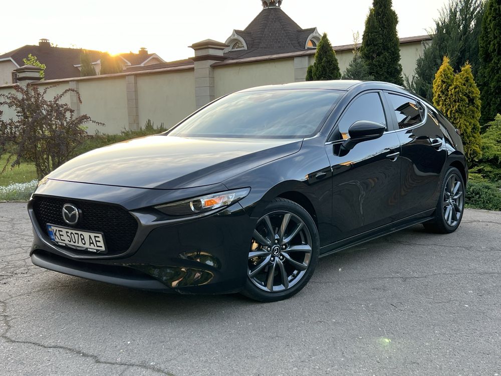 Mazda 3  BP  2019