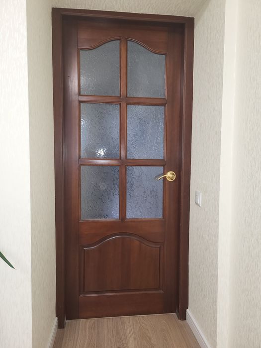 Двері міжкімнатні (дерево)