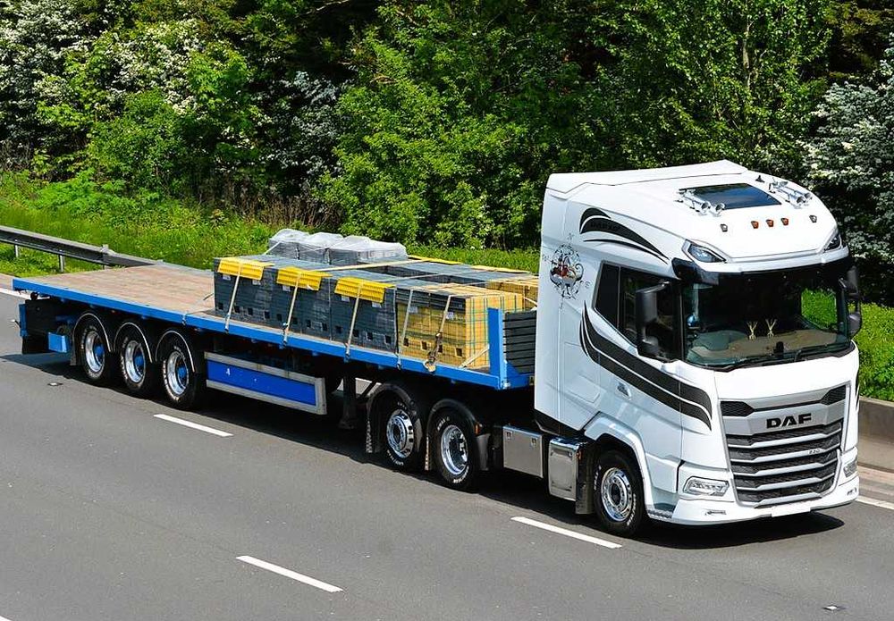 Платформа; Трал; Площадка | - вантажні перевезення спецтехніки!