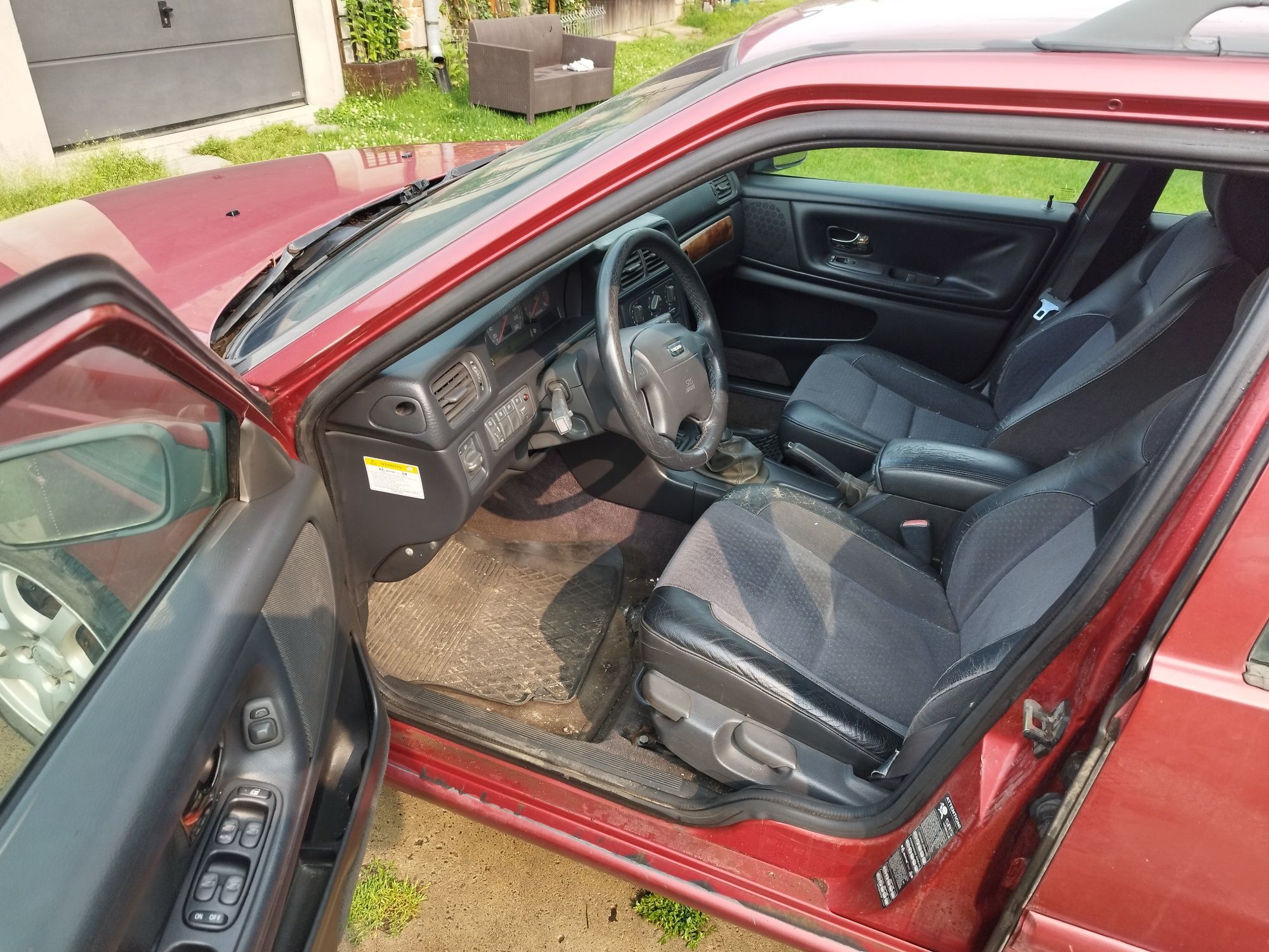 Volvo v70 2.4 Turbo kombi alufelgi pali śmiga HAK