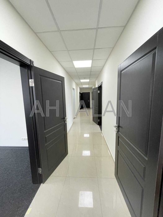 Оренда офісу на Подолі, метро Контрактова площа, новий ремонт