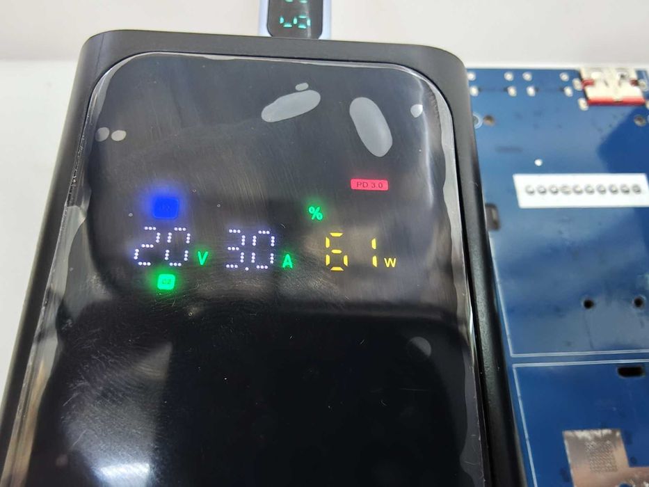 Конструктор для внешней батареи PowerBank 100W 24000мА/ч 21700 x4