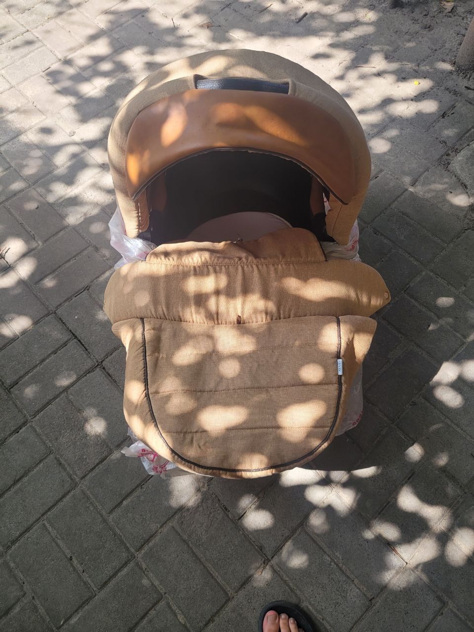 Продаю коляску б/у