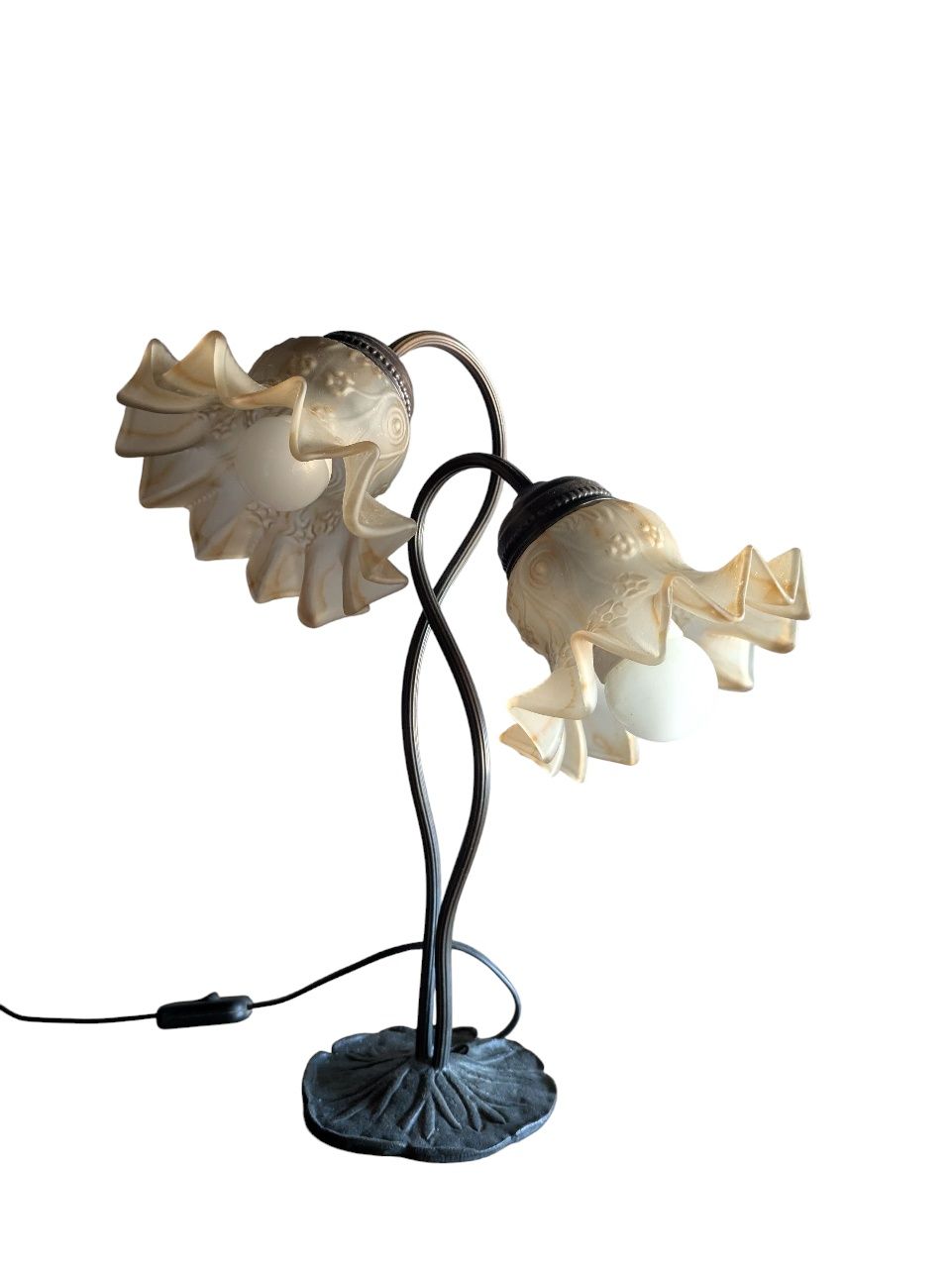 Candeeiro de mesa com duas tulipas