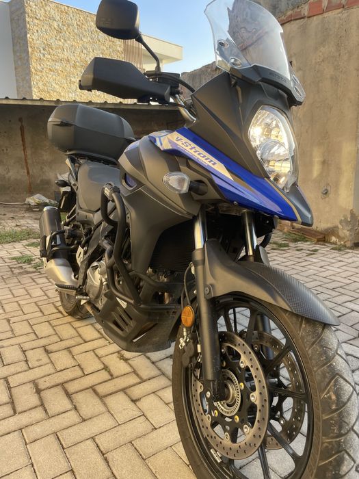 Suzuki v trom 650 com 14 mil km
