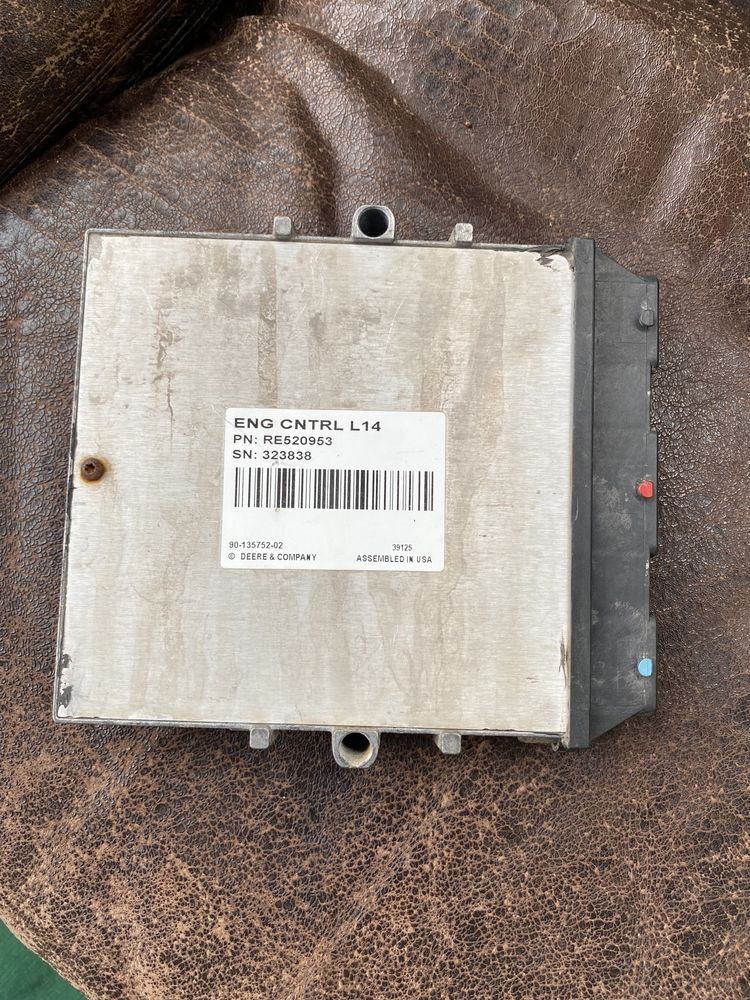 Продам Блоки управління John Deere RE219046