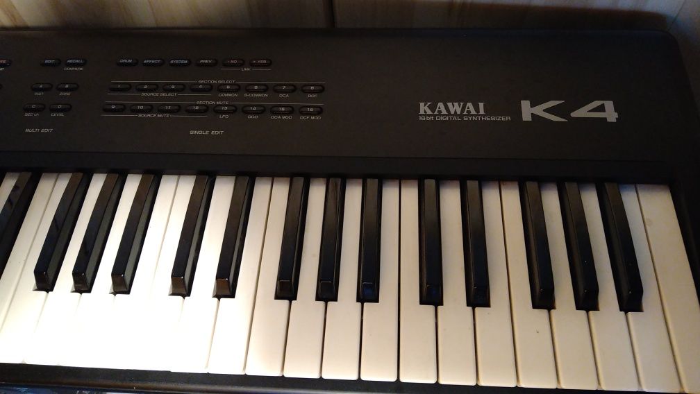 Kawai K4 piękny syntezator unikat