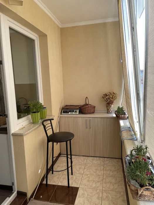 Продається затишна двохрівнева квартира по вул. Кравчука