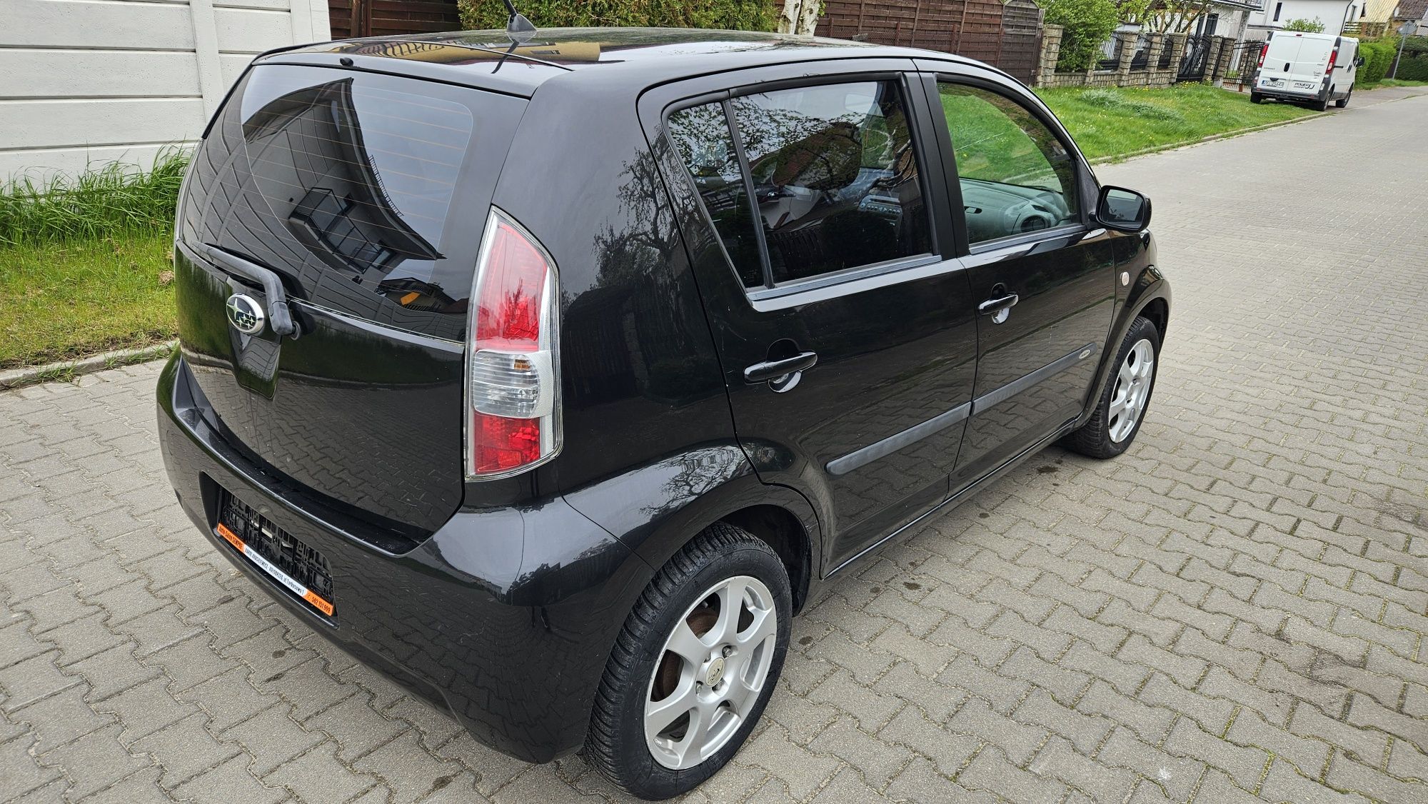 09r tylko 161tys.km SUBARU JUSTY 1.0 68KM to samo co YARIS klima ALU o