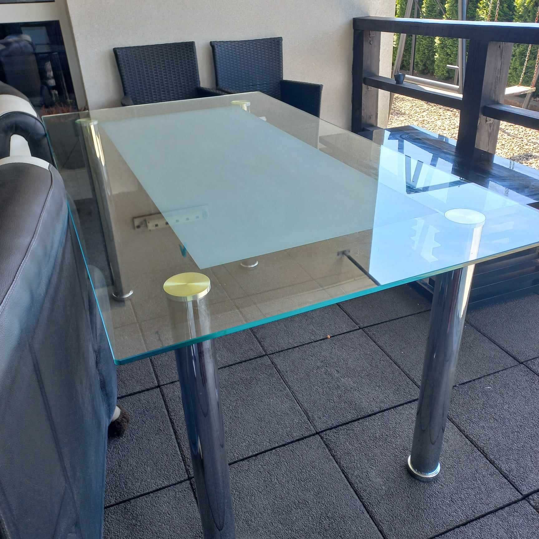 Stół szklany duży