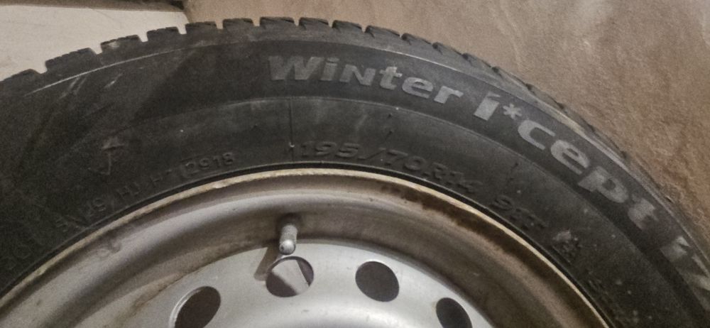 195/70/15 NOKIAN vinter i*cept