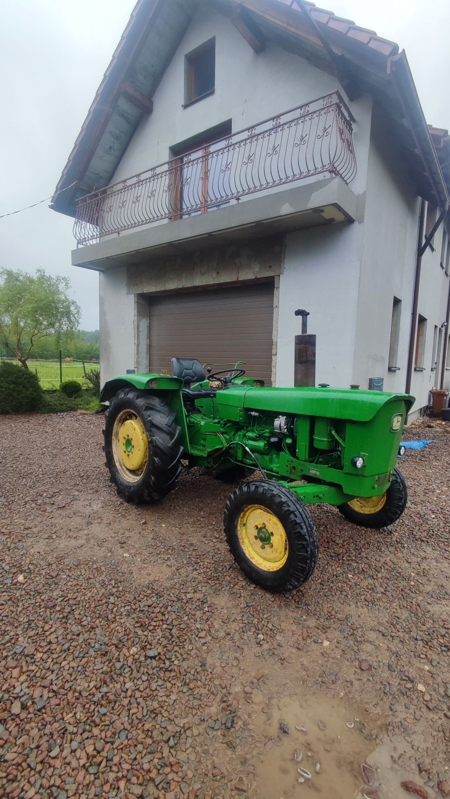 John Deere 920 z wspomaganiem  3 cylindry