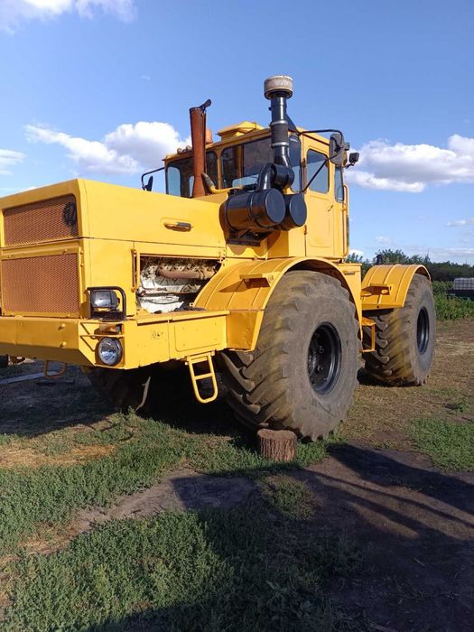 Продам трактор К 700 Кіровець