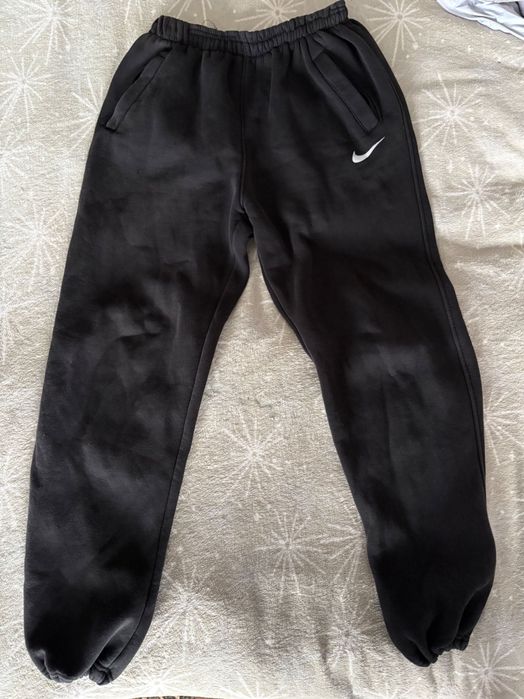 Спортивні штани Nike