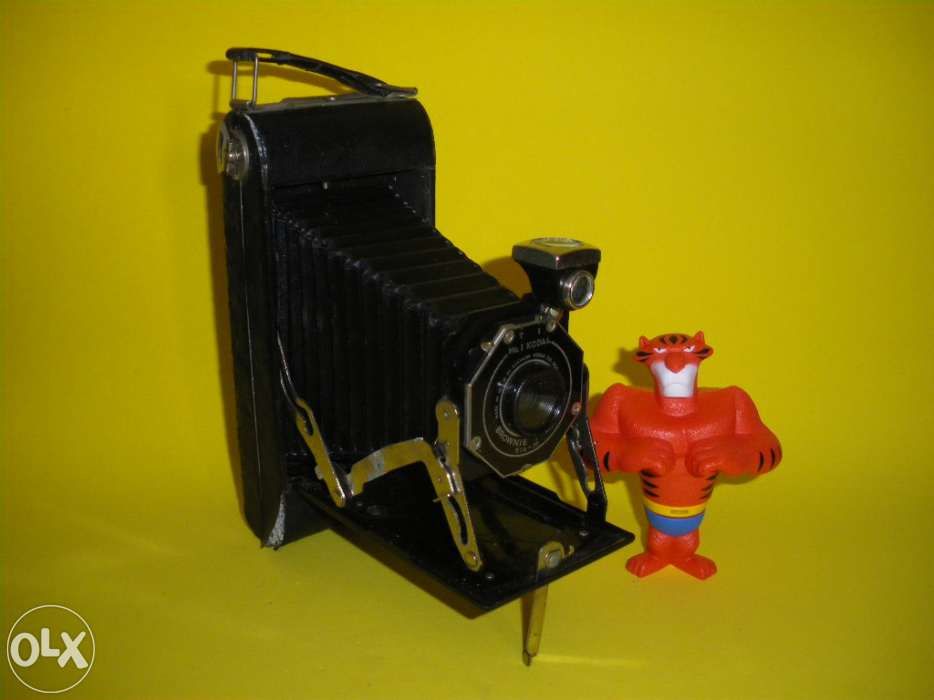 Máquina Fotográfica Vintage – Kodak Brownie Pliant Six-16