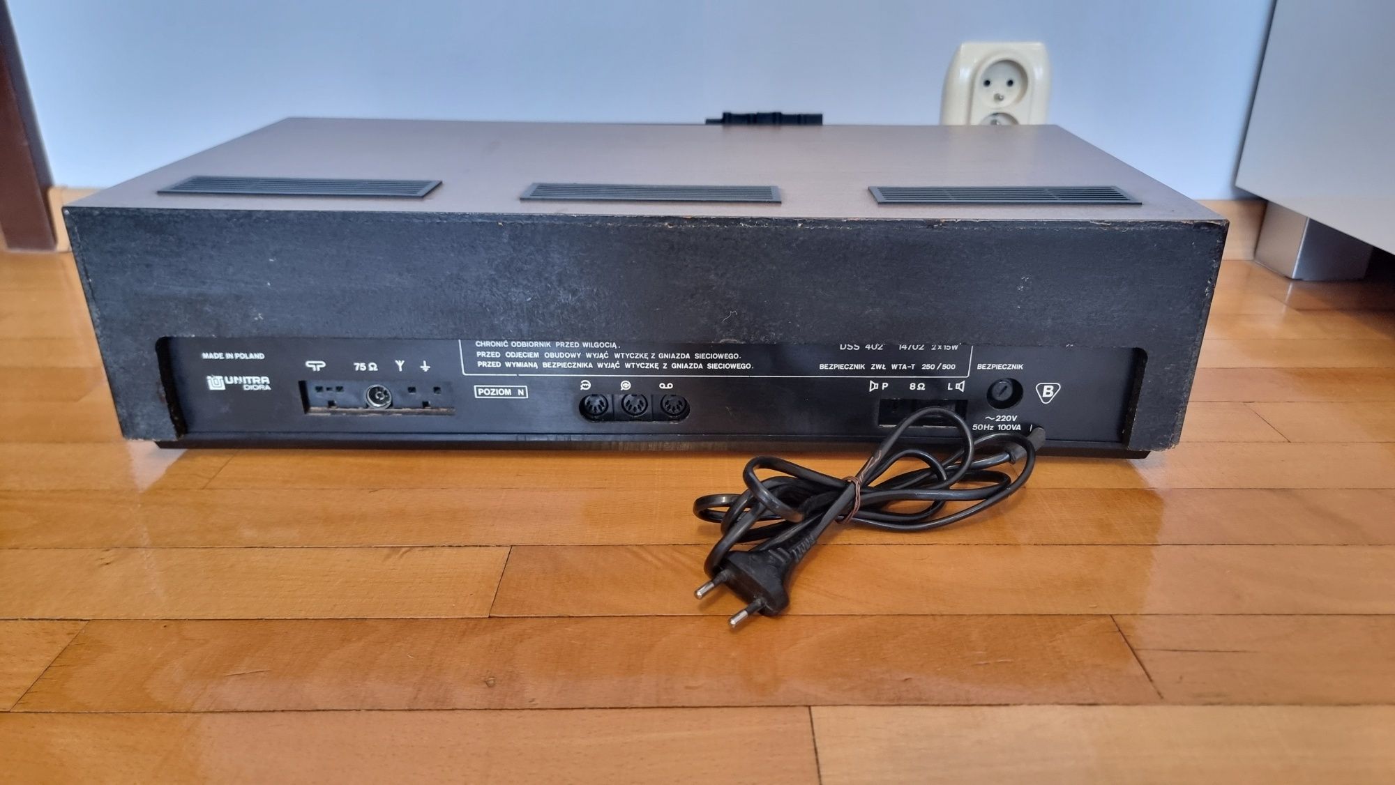 Amplituner ZODIAK DSS402